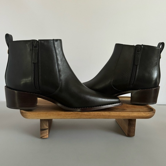 Tori Burch Zip Booties, Black Ankle Boots, Size 6 - Picture 12 of 16